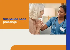 Mão segurando celular